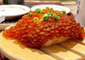 回転寿司根室花まるの人気メニュー5位：紅鮭すじこ醤油漬け418円