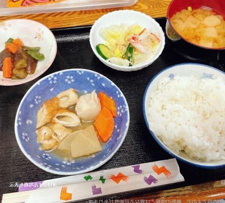 オモウマい店「あたか食堂の定食」