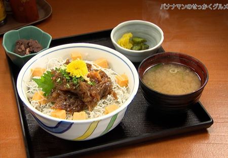 せっかくグルメ神奈川県 湘南・茅ケ崎市「あさまるのしらす2色丼1,452円」