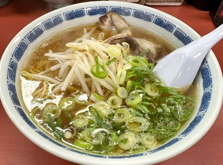 オモウマい店、福岡県福岡市「王餃子の福岡しょうゆラーメン」